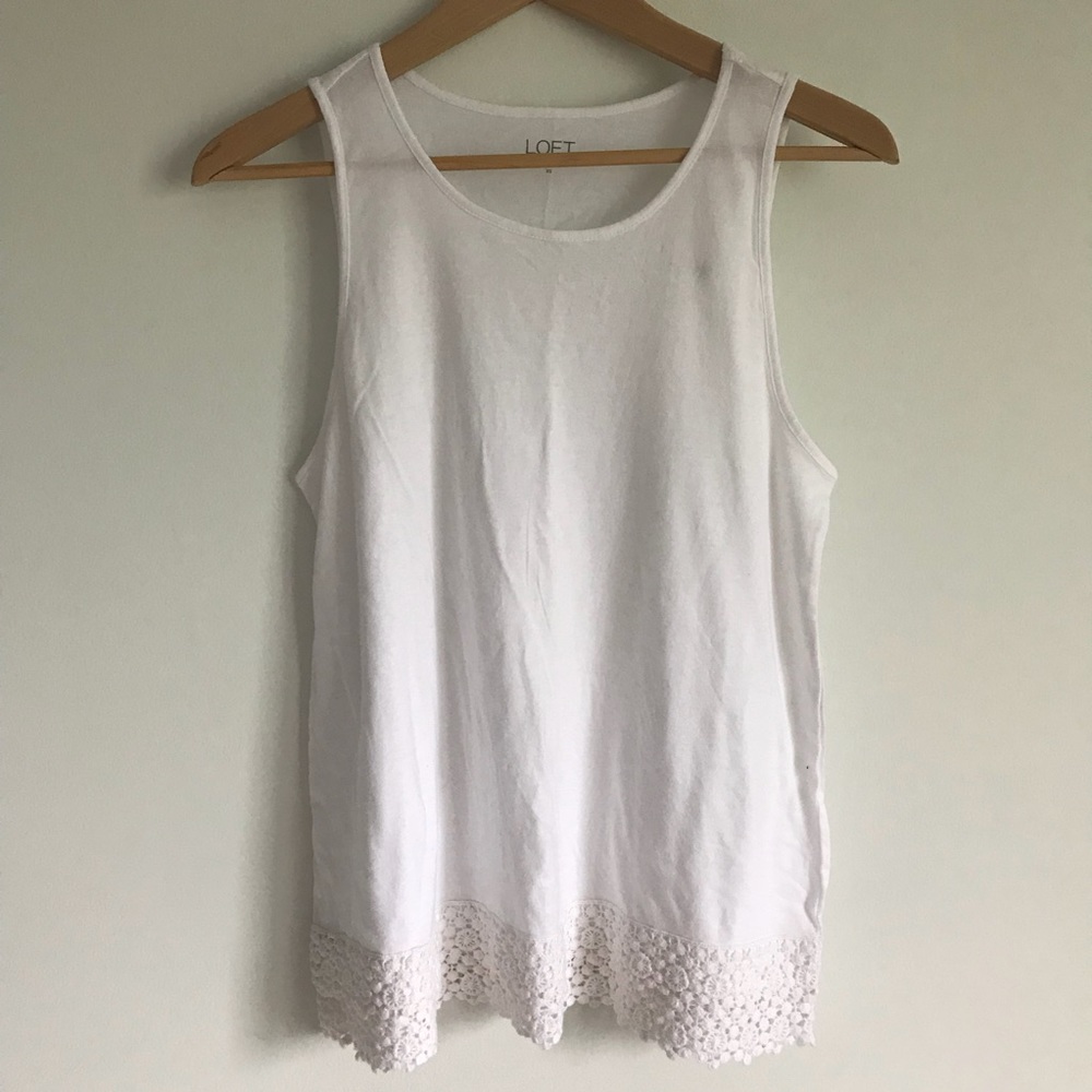 💥💥BOGO💥💥 LOFT Eyelet Trim Tank Top